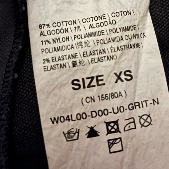 Guess black jeans jacket size small - Picture 3 of 3